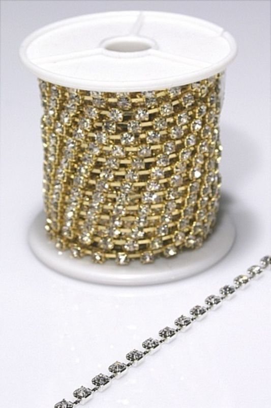 Decorative Garland - Single Diamante Chain 1440 Stone/ Roll - Gold