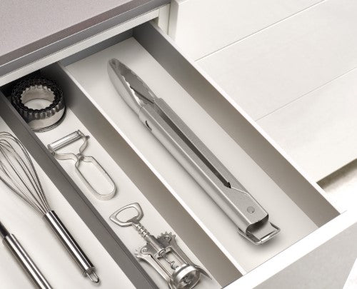 GrillOut BBQ Tongs with retractable arms - Joseph Joseph