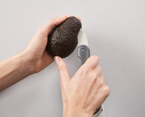 3-in-1 Avocado Tool - Joseph Joseph Duo