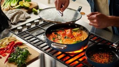 Space 28cm/3.8qt Non-Stick Induction Saute Pan & Lid - Joseph Joseph