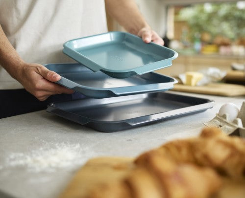 Nest Bake 3pc Baking Tray Set - Joseph Joseph