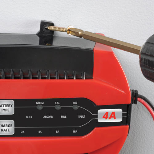 Battery Charger 12V 6 Stage 1-4 AMP - Projecta