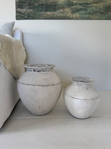 Lombok Urn - Ivy Dappled Whitewash Small (30 x 32cm)