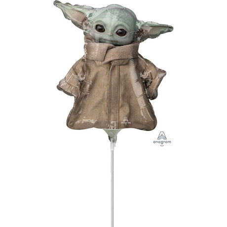 Mini star-shaped foil balloon featuring Grogu from Star Wars The Mandalorian, perfect for parties and celebrations.