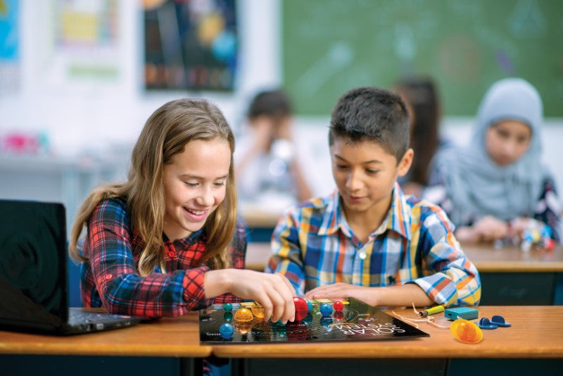 KidzLabs/3D Solar System Light-Up Poster - 4M