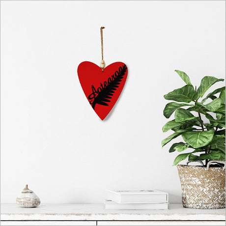 Kiwiana wall art featuring a heart-shaped black Aotearoa fern, perfect for enhancing your home decor.