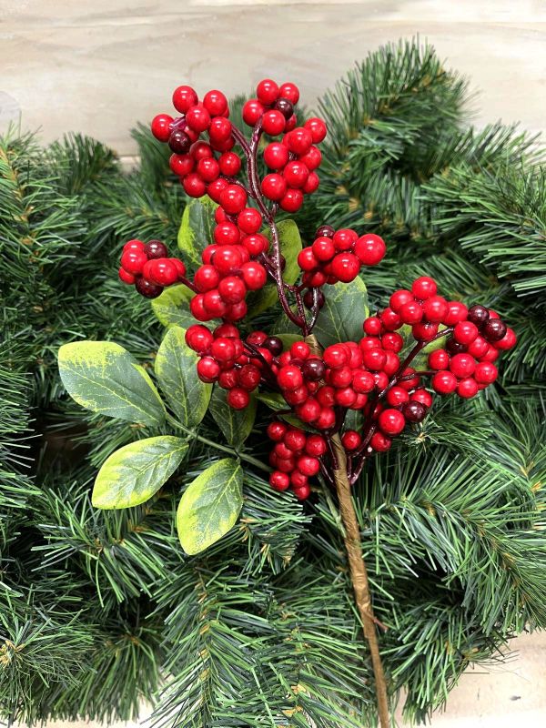 Artificial Pick - Berry Cluster w/Leaf (Red)