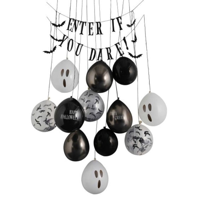 Halloween decoration kit with spooky balloons, bats, and bunting for a thrilling entrance to your spooky festivities.