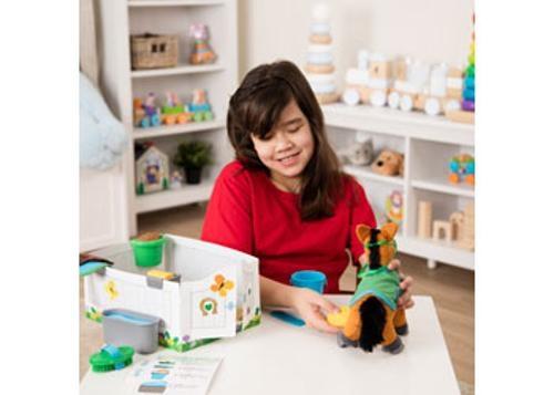 Melissa & Doug - Feed & Groom Horse Care Play Set