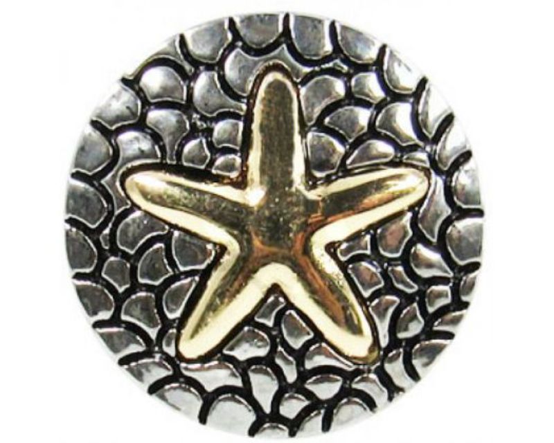Gold starfish accessory by Snaps REDFOX, blending elegance and ocean-inspired design for versatile fashion looks.