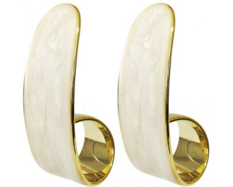 Elegant Jax Curve Drop Cream Earrings featuring a unique curve silhouette, 4 cm long and 1.1 cm wide, perfect for any occasion.