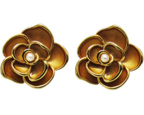 Rose gold Jax Rose Earrings featuring a faux pearl, perfect for versatile casual or formal wear, 2.5 cm x 2.5 cm.