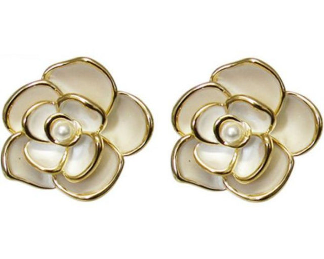 Jax Rose earrings featuring a cream faux pearl, 2.5 cm, elegant design for versatile occasions.