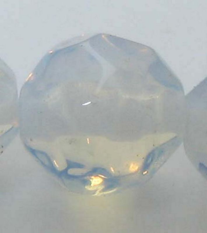 Beads - Glass Faceted Beads - 4mm Opaque Faceted Round 12bea - Set of 5