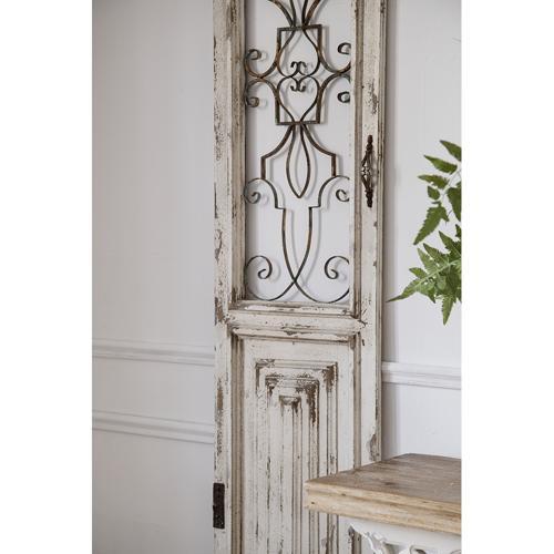 Chalet Decrotive Door