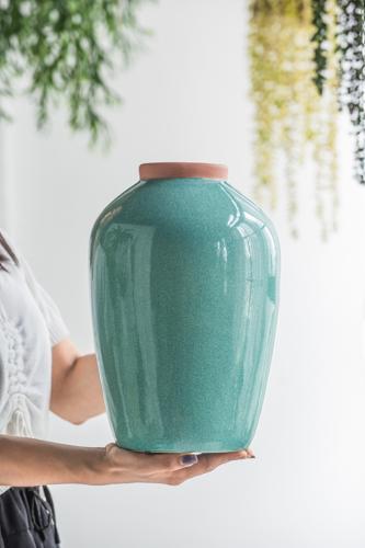 Ceramic Vase - 220 X 220 X 330