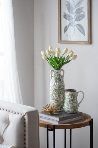 Flower Vase - 130 X 130 X 350