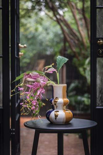 Ceramic Vase - 185 X 185 X 250