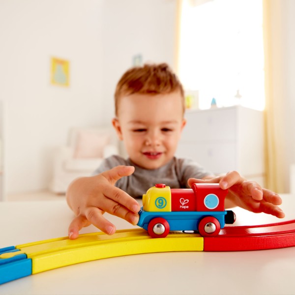Brave Little Engine - Hape