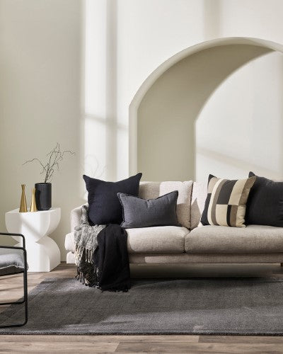 Throw - Varese Black (125 x 150cm) - OLLO