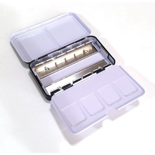 Mungyo Watercolour Tin Empty, a portable palette for 12 half pans, ideal for creating customized watercolor sets.