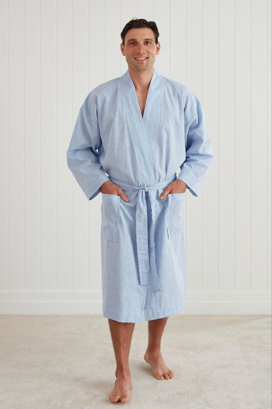 Lightweight kimono-style bathrobe with waist tie and pockets, made from cotton and linen blend, ethically made in Turkey.