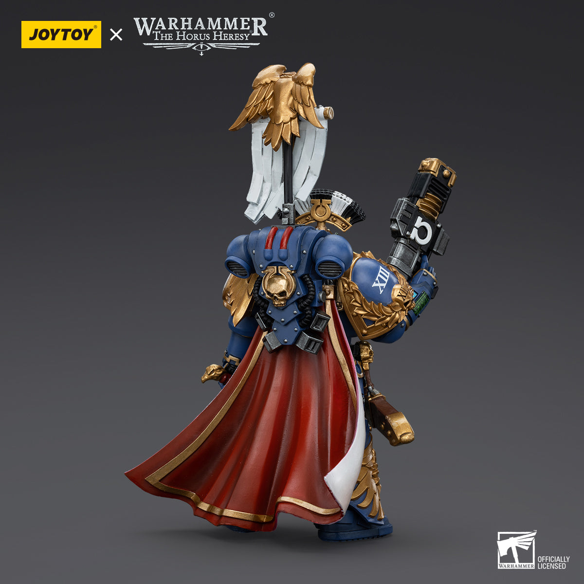 Warhammer Collectibles: 1/18 Scale Ultramarines Legion Praetor with Power Sword