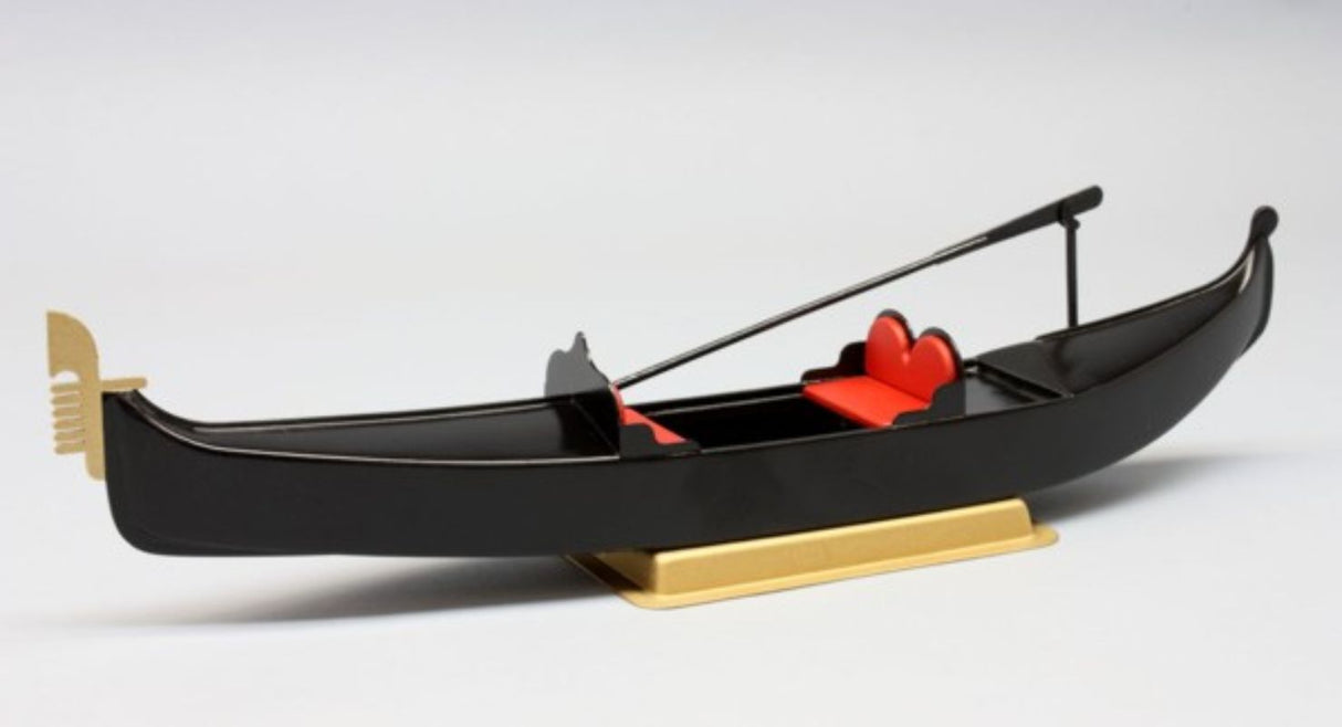 Detailed wooden model ship kit of a gondola, emphasizing craftsmanship and creativity for crafting enthusiasts.