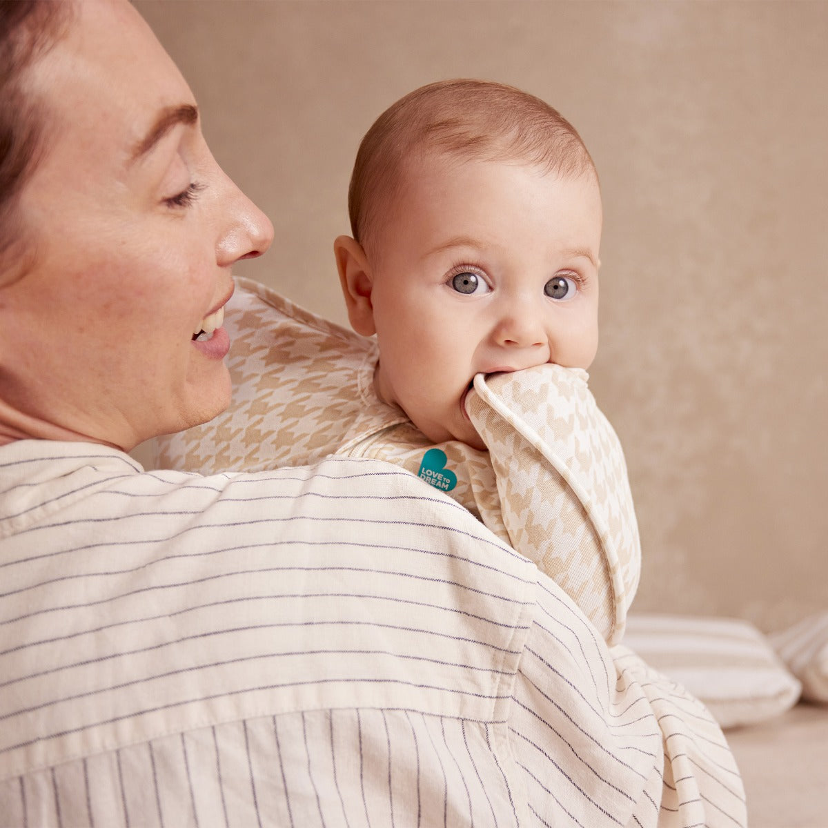 Love to Dream Swaddle Up™ Original 1.0 TOG - Houndstooth - Medium