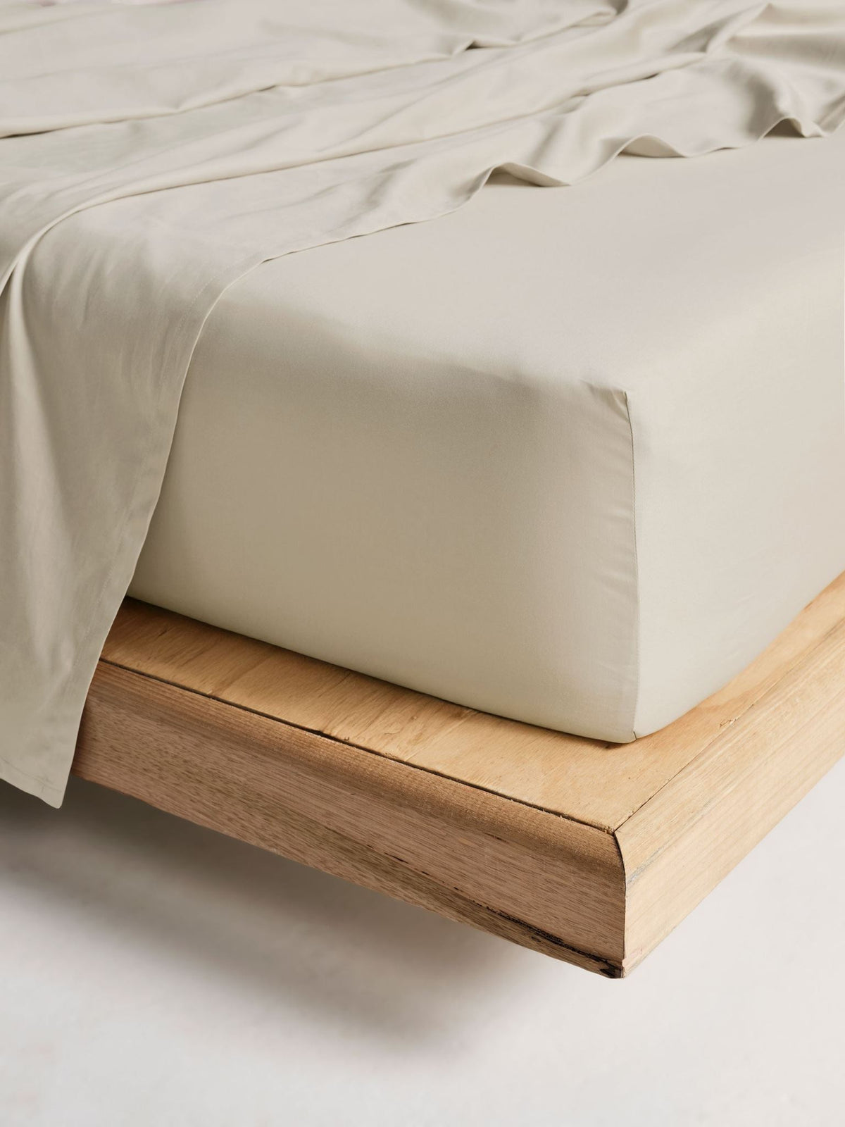 Fitted Sheet - 500 Thread Count Cotton Sateen Augusta Natural 50cm - Queen