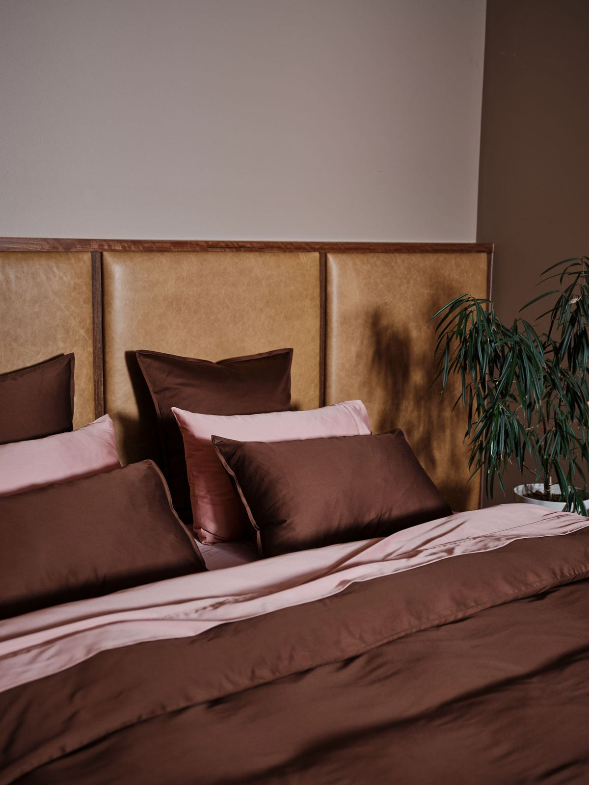 Quilt Cover Set - 400 Thread Count Bamboo Cotton Nara Chocolate - Double Brown