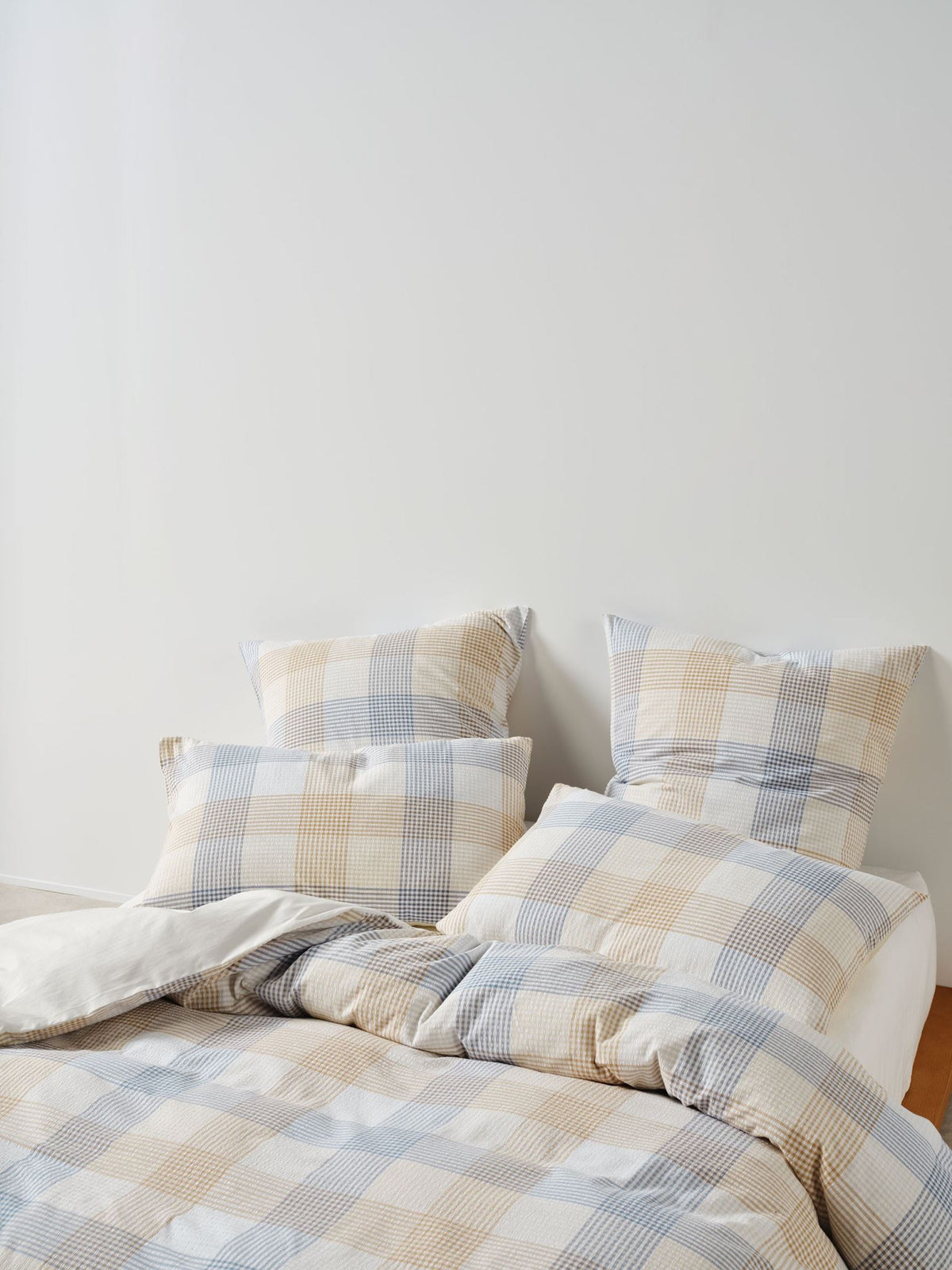 European Pillowcase - Bloomfield Linen House - 65cm x 65cm Blue
