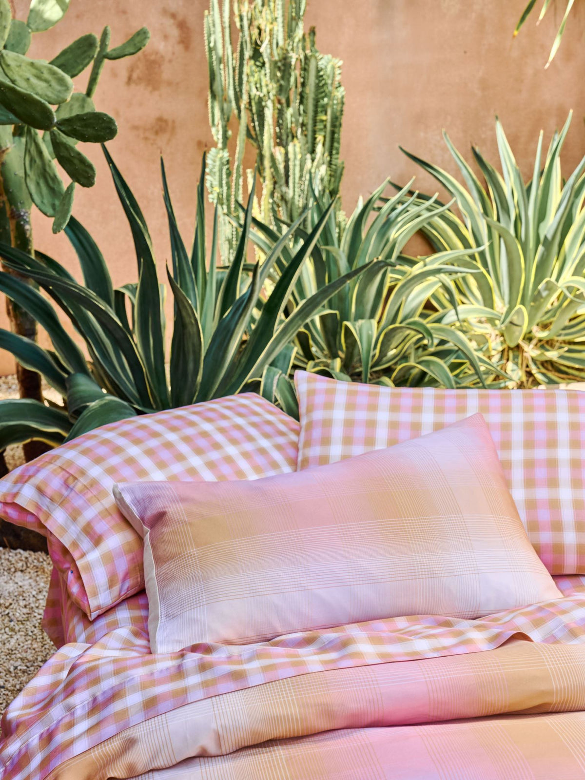 Quilt Cover Set - Sunrise Check Bubblegum Linen House - Double Pink