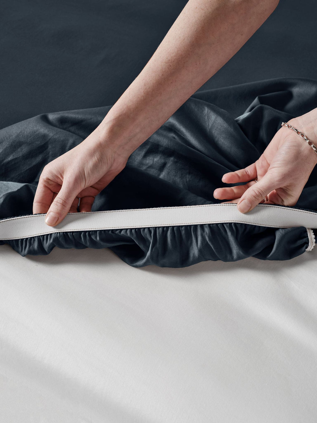 Sheet Set - Surf Wash Midnight 400 Thread Count Linen House - King Single Blue
