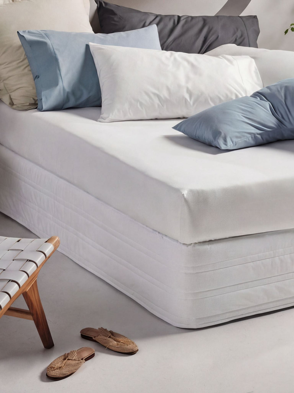 Quilt 300 Thread Count Cotton Percale Vienna Ed Valance - Single White