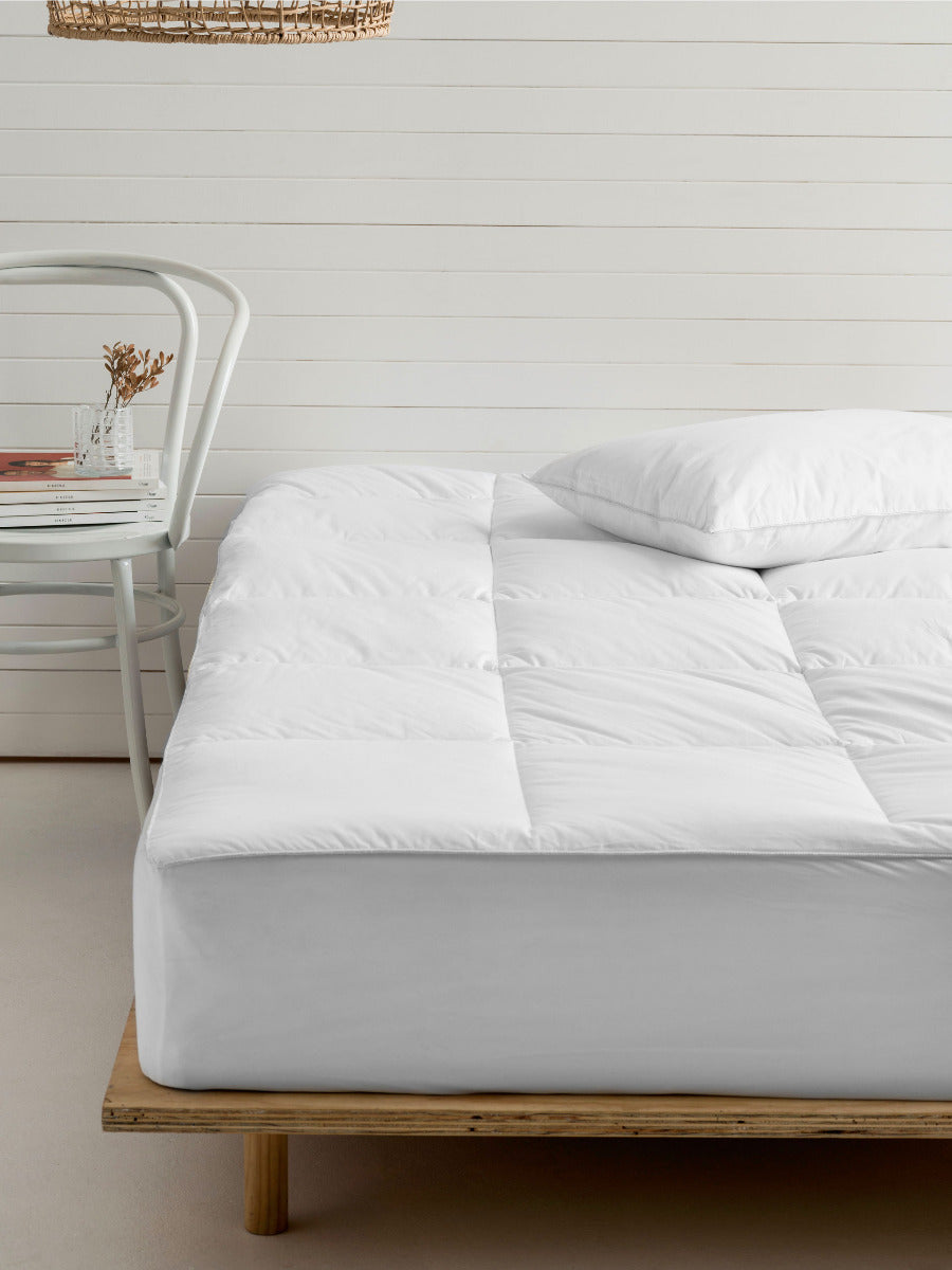 All-Seasons Mattress Topper 600 GSM Linen House - Queen