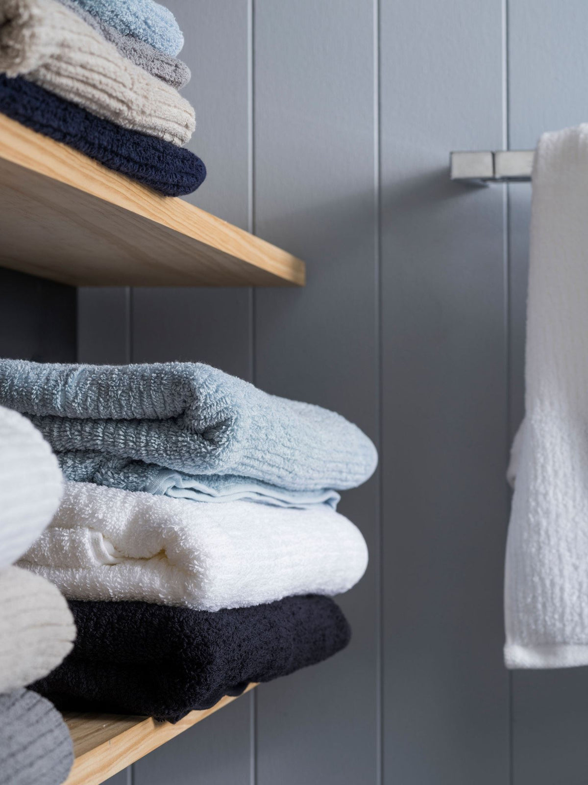 Bath Towel - Reed Linen House - 69cm x 139cm Grey
