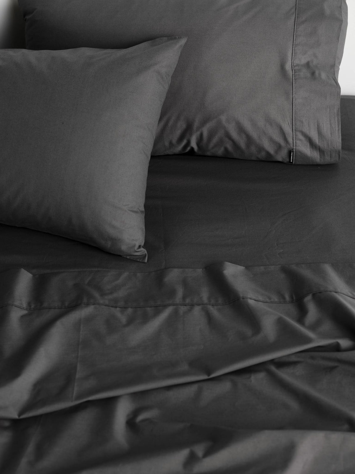 Pillowcase - 300 Thread Count Cotton Percale Vienna - Queen Charcoal