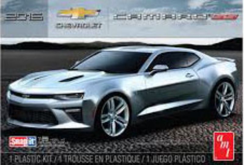 1/25 scale model kit of a 2016 Chevy Camaro SS in black, perfect for automotive enthusiasts and hobbyists.