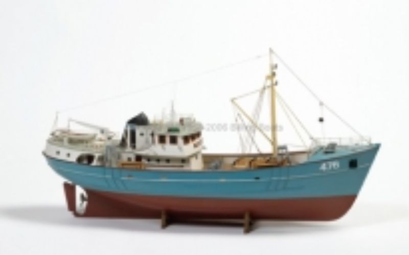 Detailed 1/50 scale model of the Nordkap fishing trawler, showcasing classic wooden craftsmanship and historical accuracy.