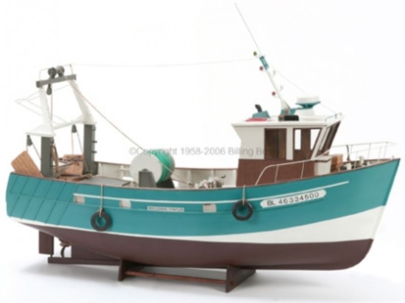 1/20 scale wooden model kit of Boulogne Etaples stern trawler; features durable steel hull and intricate maritime details.