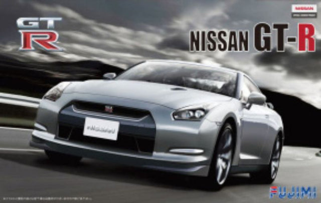Fujimi 1/24 Nissan GT-R R35 plastic model kit, perfect for car enthusiasts and scale modeling hobbyists.