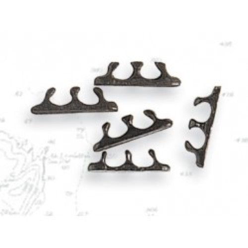 High-quality 13mm fairlead with bitt for model boats, ensuring efficient docking and enhanced sailing performance.