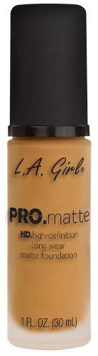 La Girl Pro Matte Foundation in Soft Honey offers a lightweight, buildable coverage with a shine-free, suede finish.