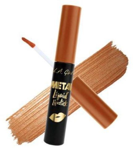 LA Girl Metal Liquid Lipstick in Golden, featuring a metallic finish, non-drying formula, enriched with vitamin E and argan oil.