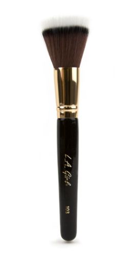 L.A. Girl Pro.Brush Stippling Brush with dual-fiber bristles for flawless liquid and cream makeup application.