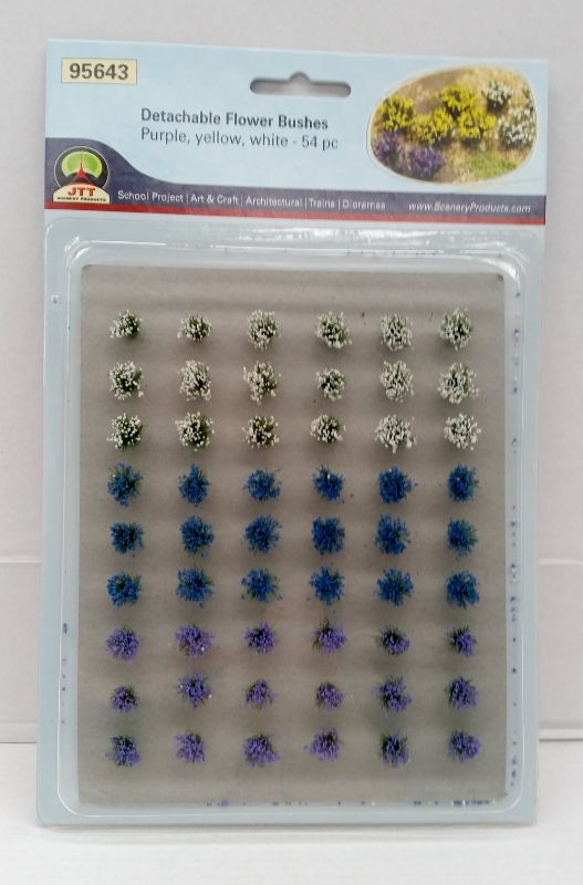 Lifelike green grass model scenery, ideal for enhancing dioramas and railway layouts.