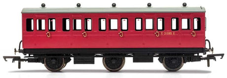 Hornby BR 6WC 3rd Class Coach E31085 model with electric lights and step boards, perfect for tight radius curves.