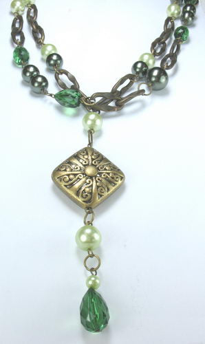Necklace - Resin - Green