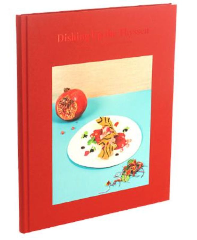 Hardback cookbook featuring 25 art-inspired recipes by Spanish chefs from the Thyssen-Bornemisza National Museum.